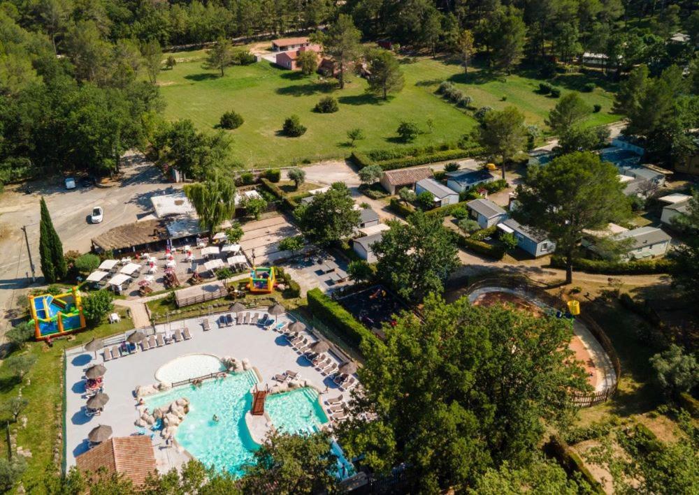Camping Domaine Villa Verde Callas Ngoại thất bức ảnh